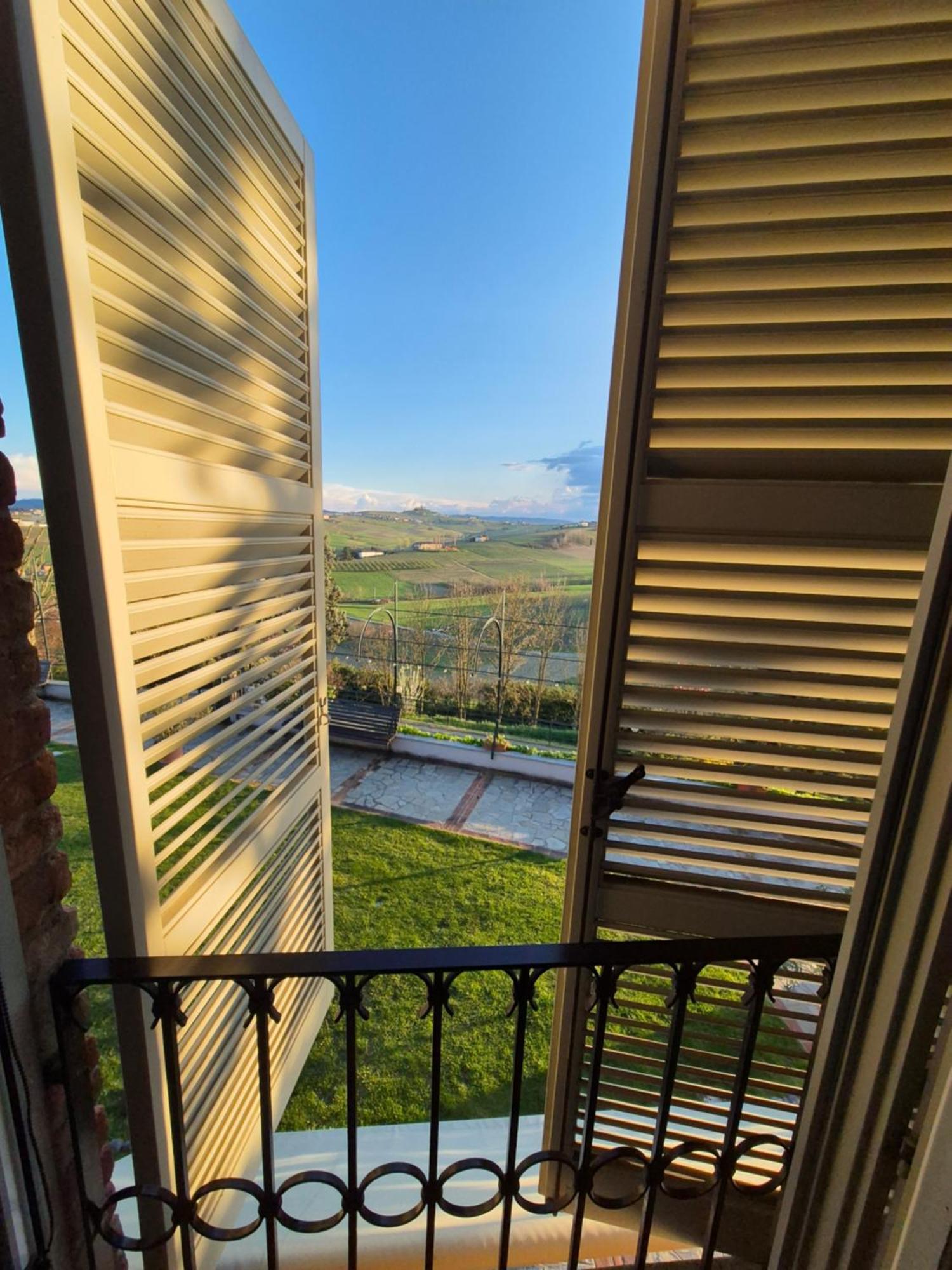 Locanda Del Boscogrande Montegrosso dʼAsti Zewnętrze zdjęcie