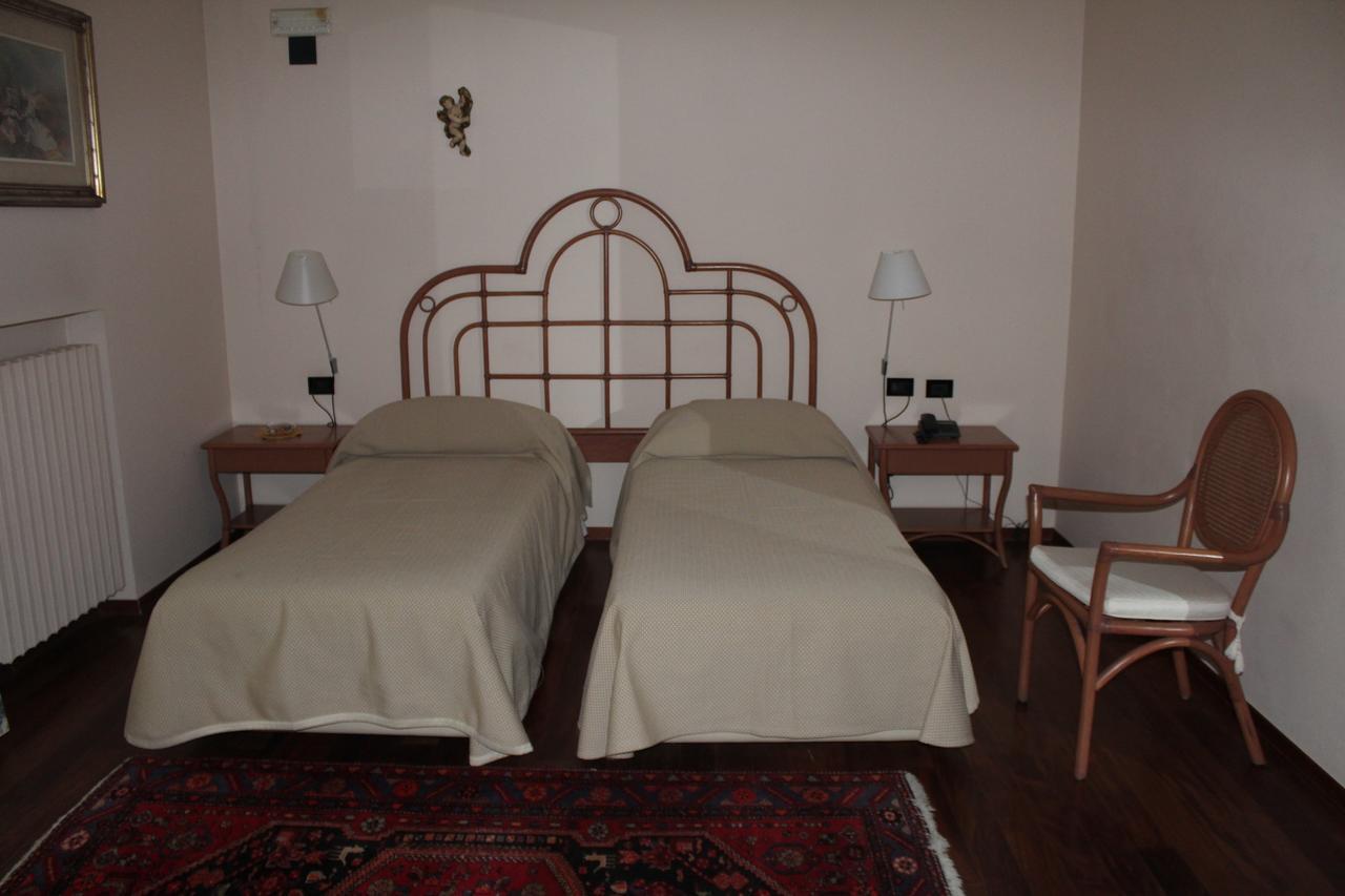 Locanda Del Boscogrande Montegrosso dʼAsti Zewnętrze zdjęcie